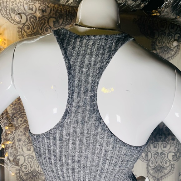 👑 SEXY TIGHT MOLLY GREEN TANK TOP — SIZE XSMALL - Picture 6 of 8